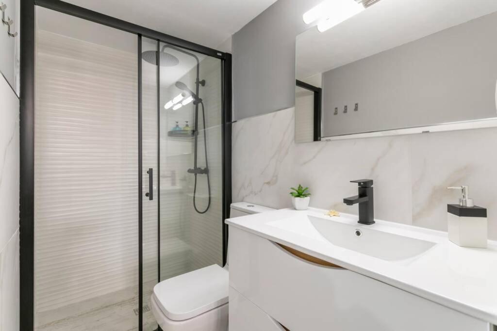 Apartamento Loft A 50 Metros De La Playa Y Paseo Maritimo Ел Кампело Екстериор снимка